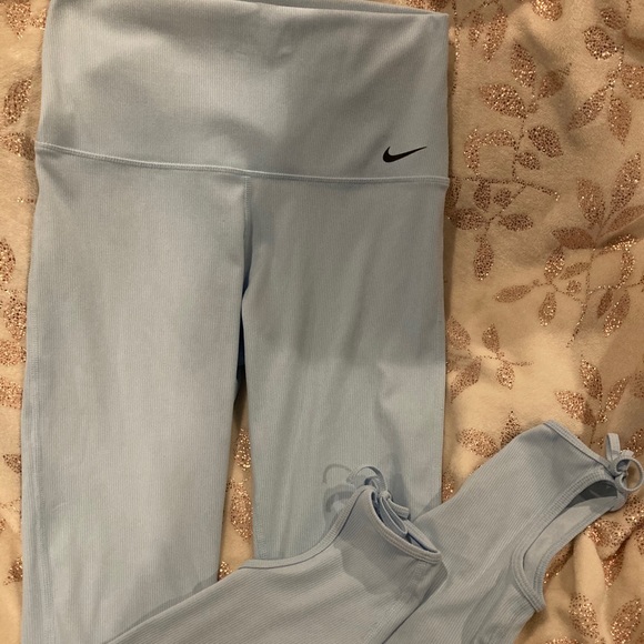 Nike Baby Blue High Waisted Yoga Pants - Picture 1 of 4